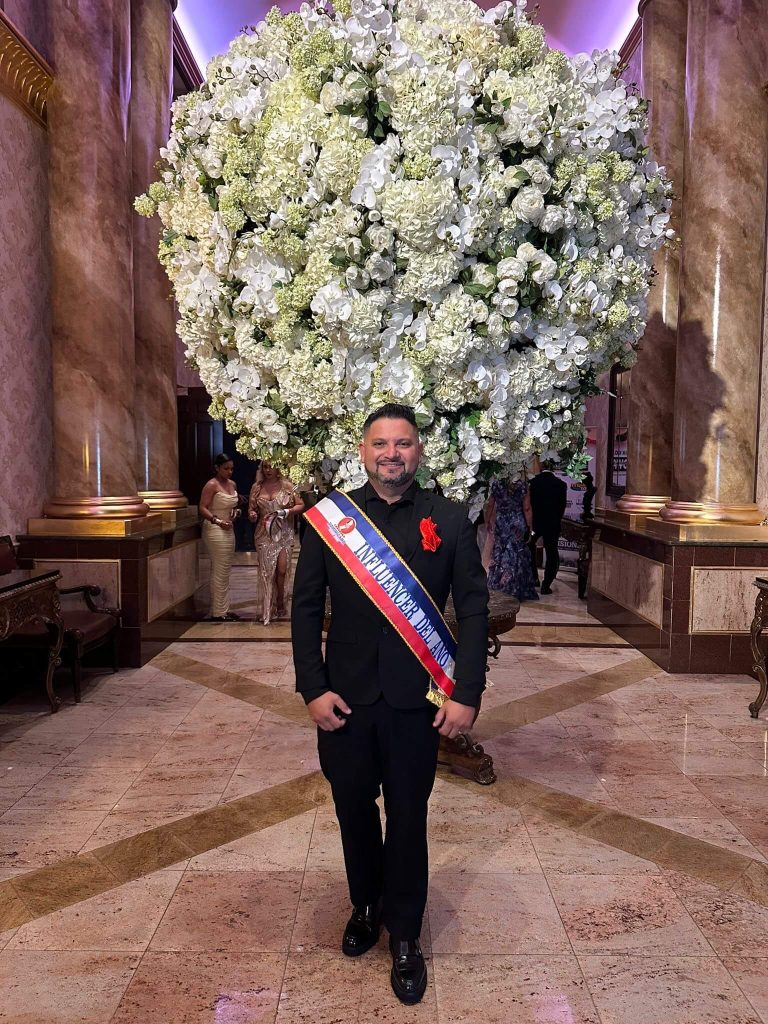 Yoel Carmona es reconocido como Influencer del Año 2025 en New York & New Jersey