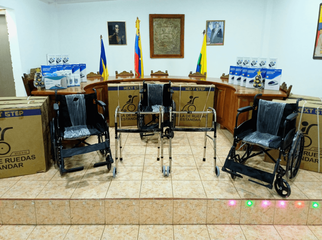 Gobierno impulsa jornada de ayudas humanas a través del 1×10 en la Península de Macanao