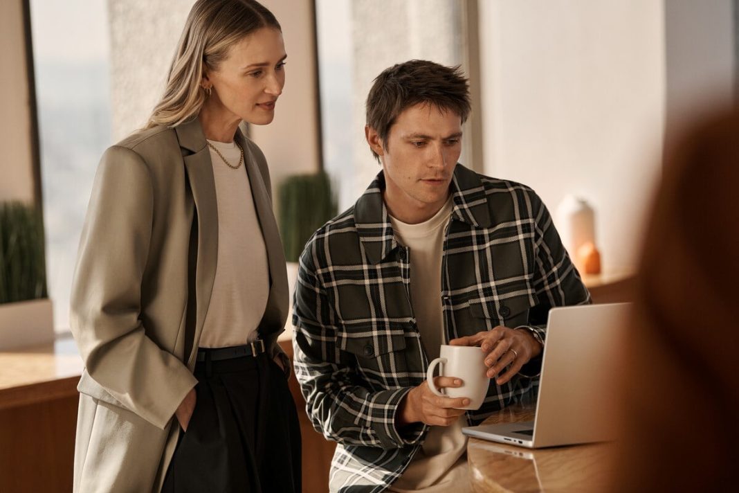 HubSpot y QuestionPro lanzan en México autodiagnóstico para reducir la desconexión entre marketing y ventas