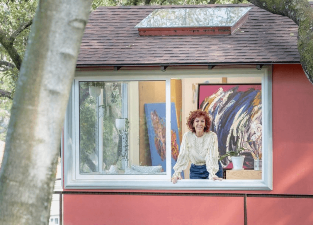 Color, energía y libertad: Pilar Mainou presenta su primera exposición individual en Ciudad de México