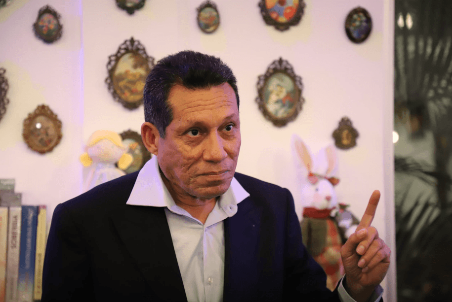 EE. UU. debería levantar las sanciones antes del inicio de una mesa de diálogo, sostiene Luis Figuera