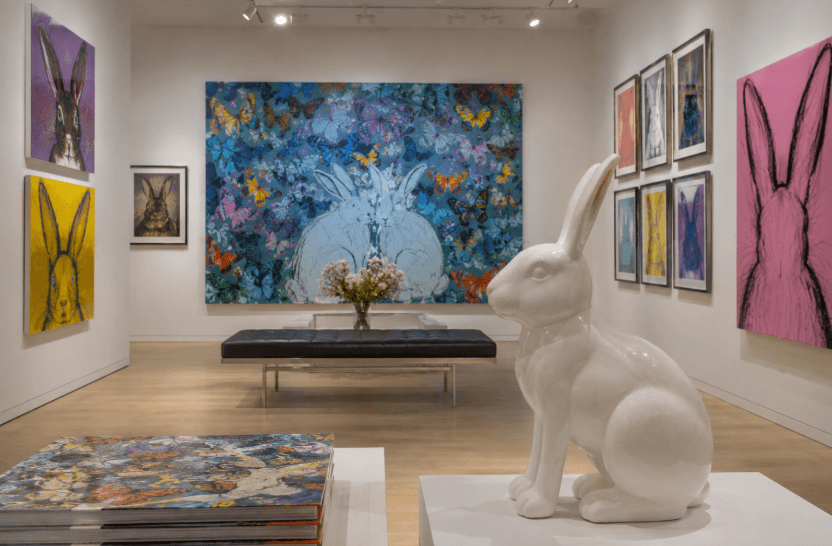 Hunt Slonem lleva su universo de conejos y mariposas a One Art Space en Nueva York